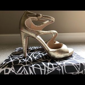 Diane Von Furstenberg Jujette Formal Shoe
